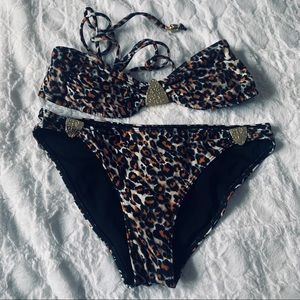 H&M leopard print bikini